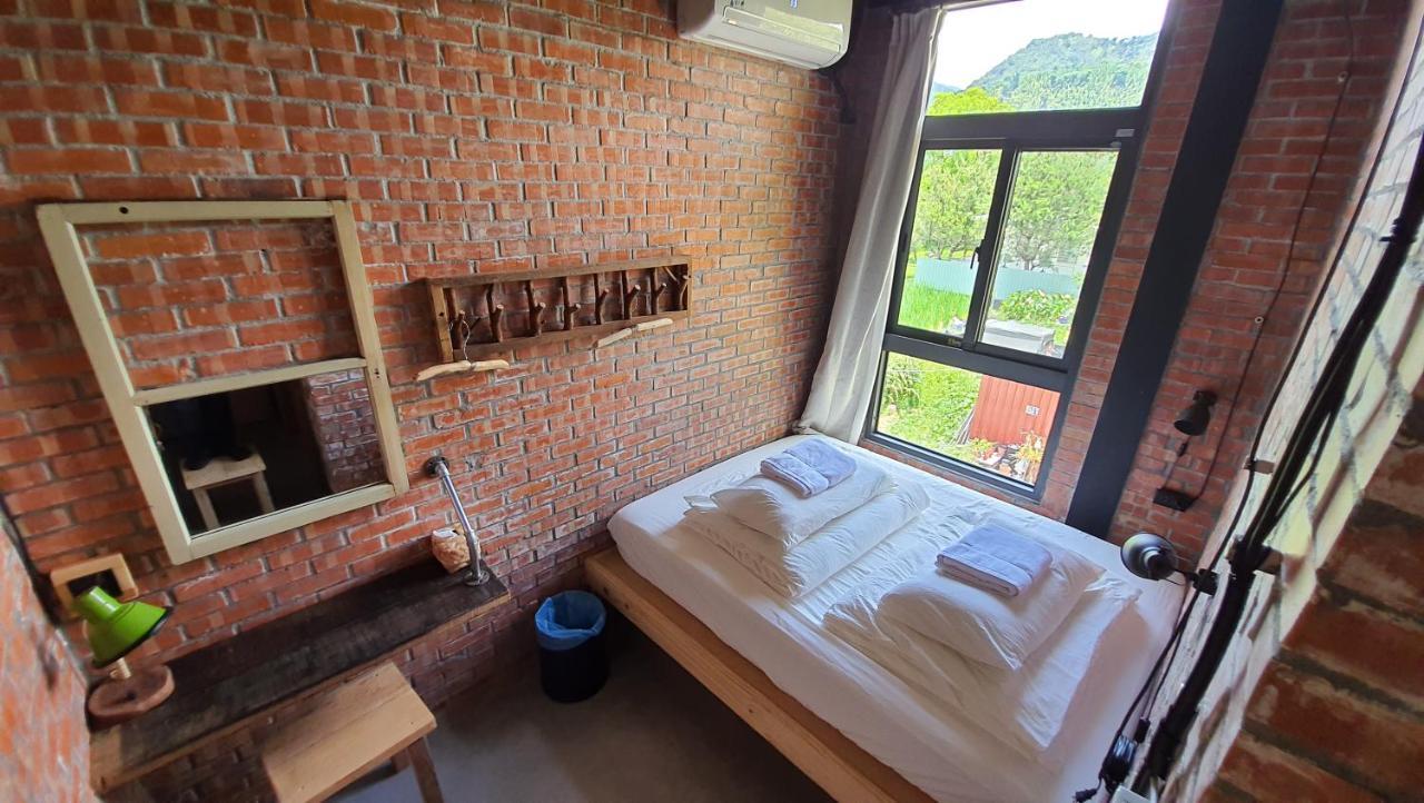 缽割貓點點 青旅 Diandian Hostel Puli Exterior photo